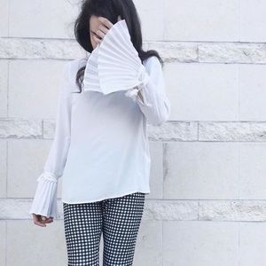 White ruffle/pleated tie sleeve high neck top